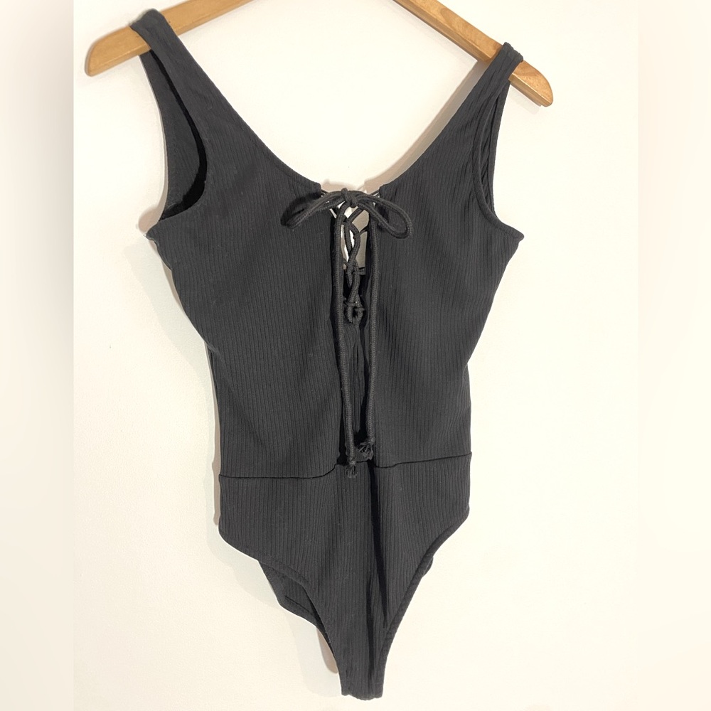 SHEIN Black Tie Front Bodysuit